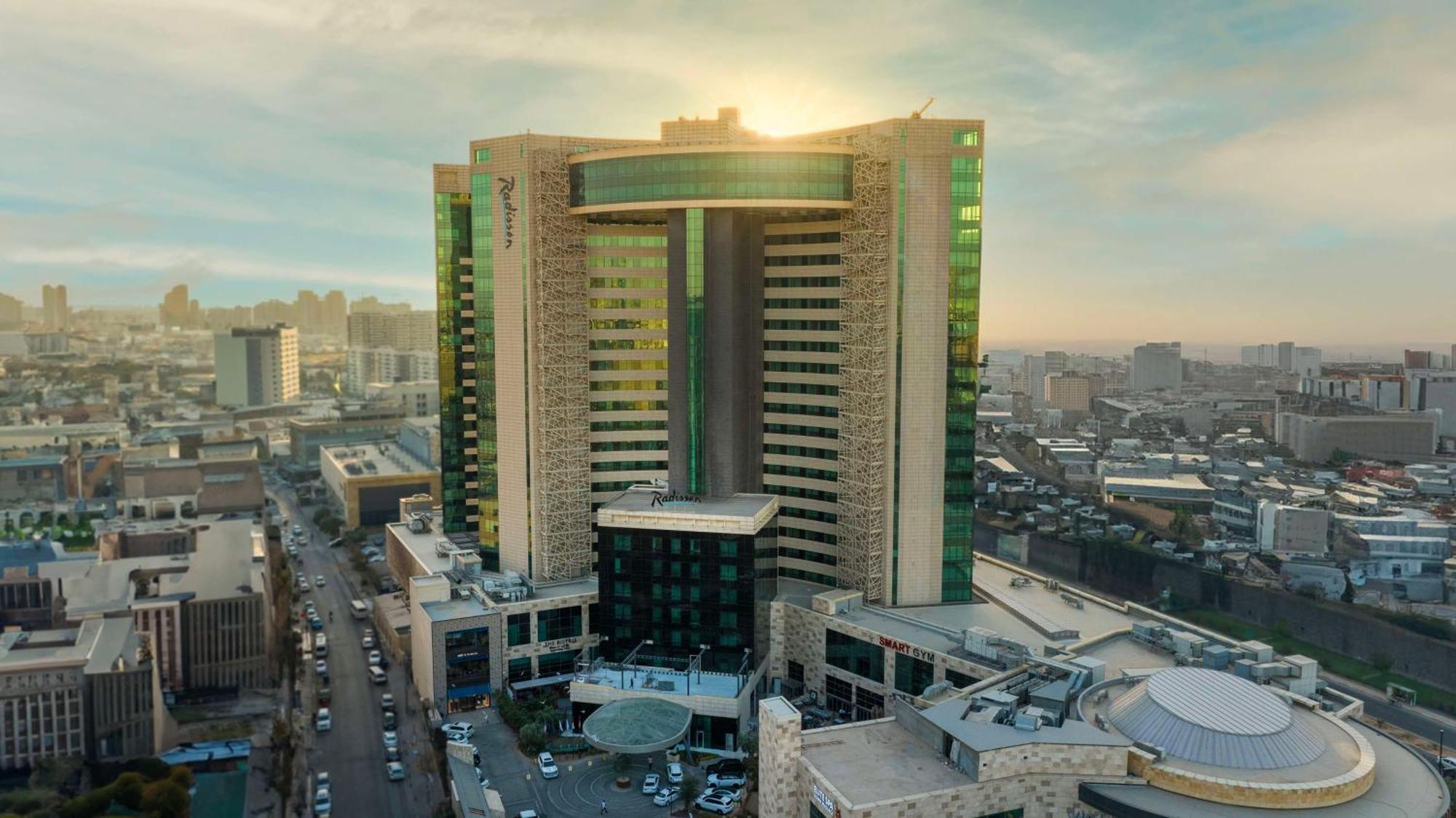 Radisson Hotel & Residences Erbil Esterno foto